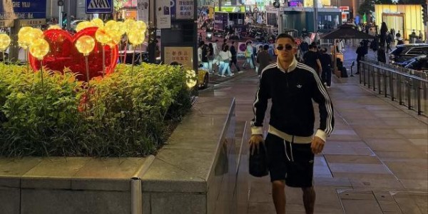 FB体育官方网站-肯帕努独闯山城：重庆很适合我 从中超跳入国家队！